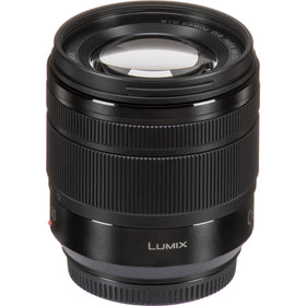 Versatile option for stills and videos in varied environments.