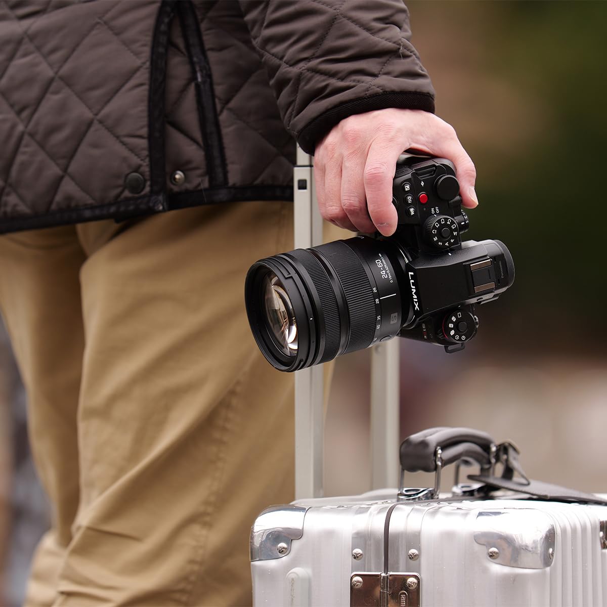 Panasonic LUMIX S1IIE tilt-screen enables flexible composition and vlogging.