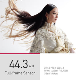 Panasonic LUMIX S1RII 8K video recording enables cinematic footage with rich detail.