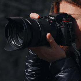 Panasonic LUMIX S1RII AFC 40fps shot captures fast sports moments with tracking precision.