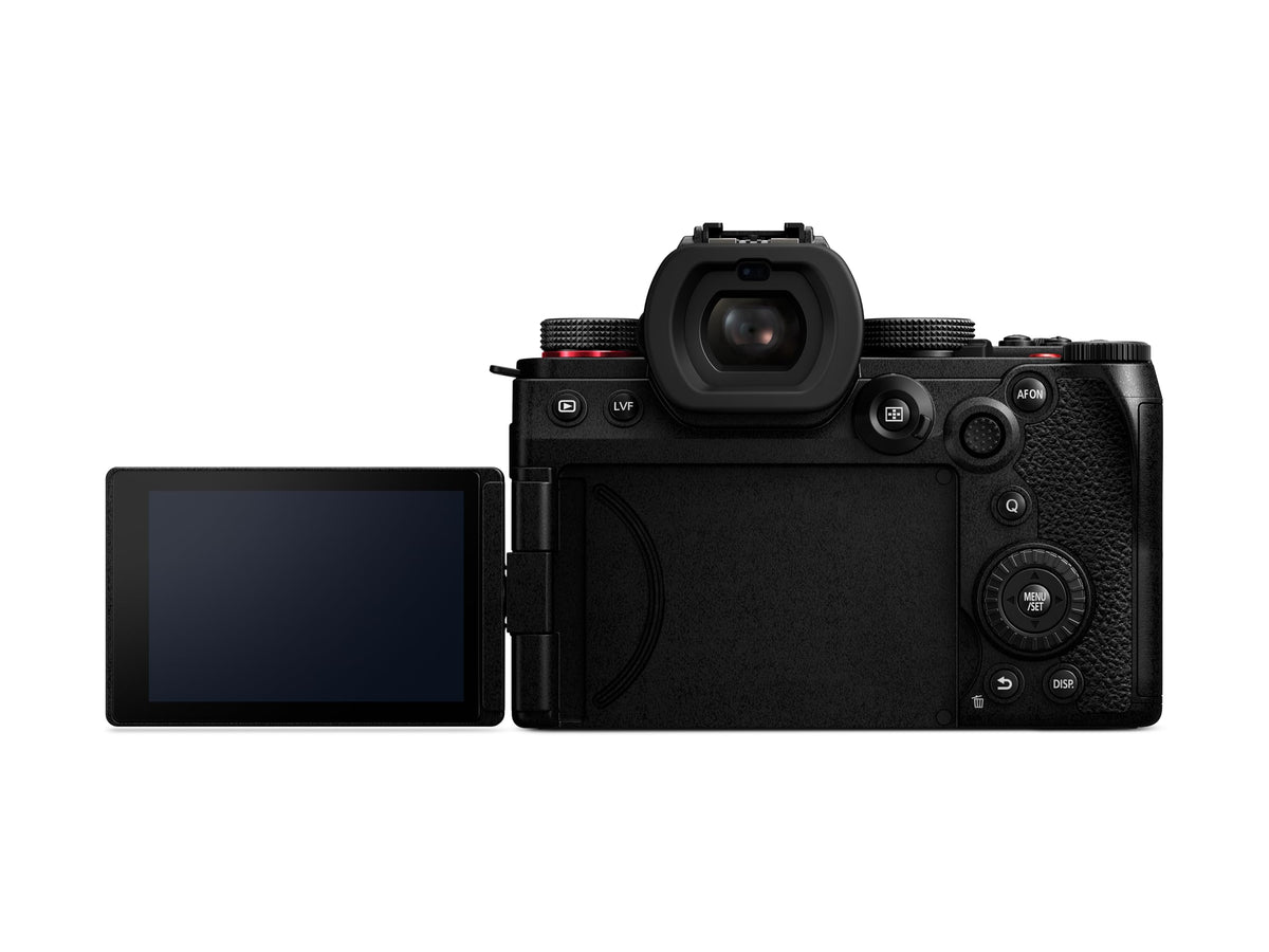 Panasonic LUMIX S5II captures 14-stop dynamic range