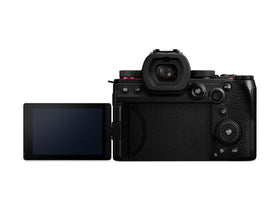 Panasonic LUMIX S5II captures 14-stop dynamic range