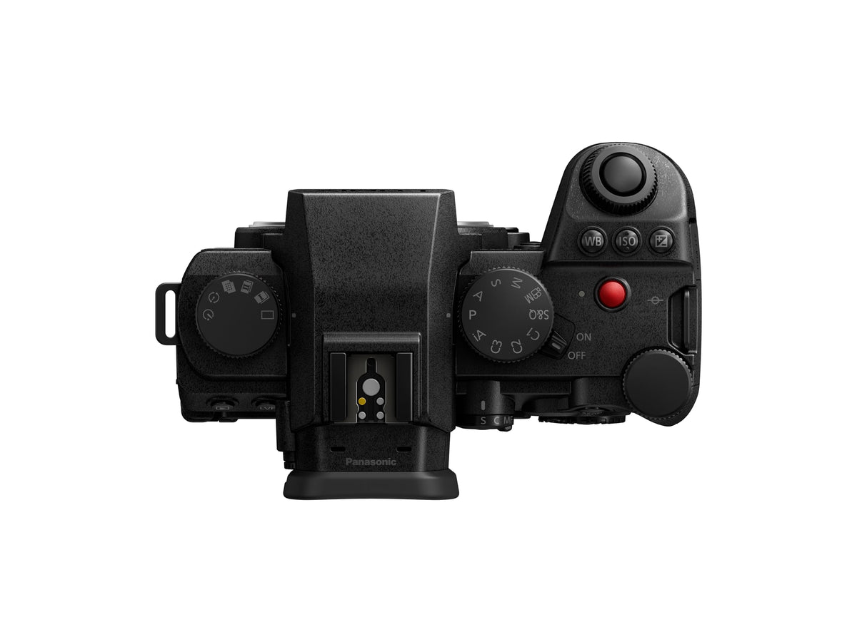 Panasonic LUMIX S5IIX heat dispersion enables longer recording sessions.