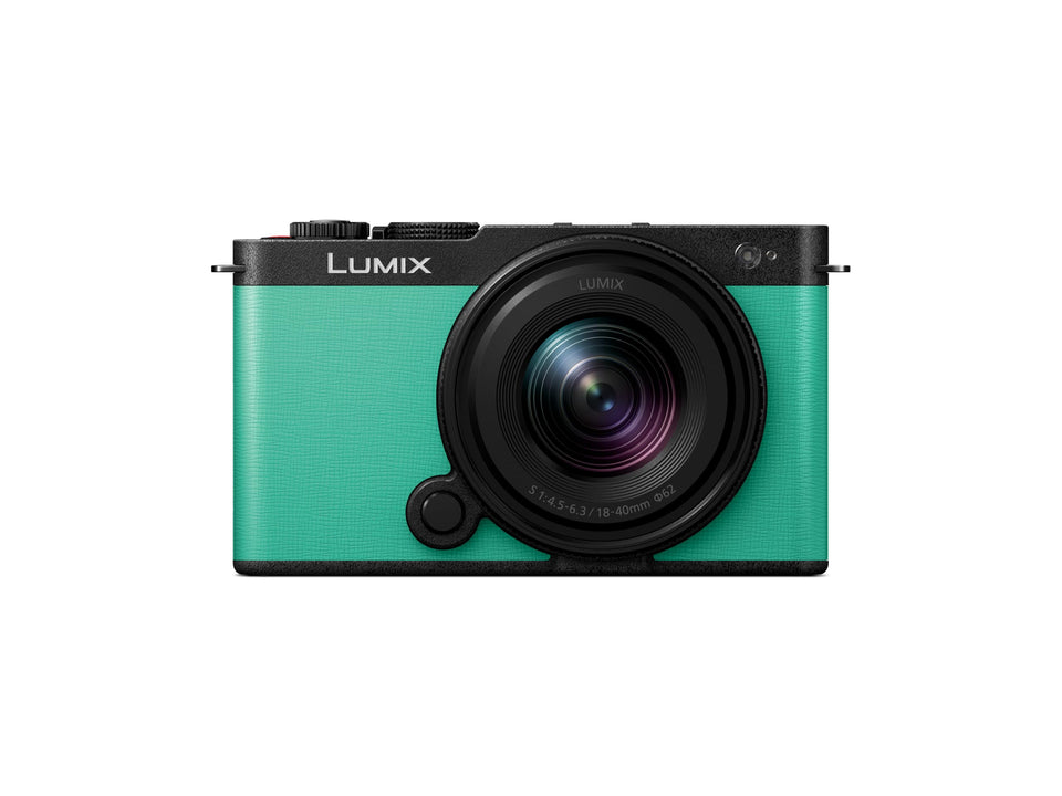 Panasonic LUMIX S9 compact body ideal for travel photography and easy handling.