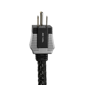 Pangea Audio AC 14 XL MKII with gold-plated IEC provides a secure grip.