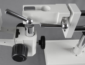 Parco Scientific PA-5F zoom range enables detailed inspection from broad view.