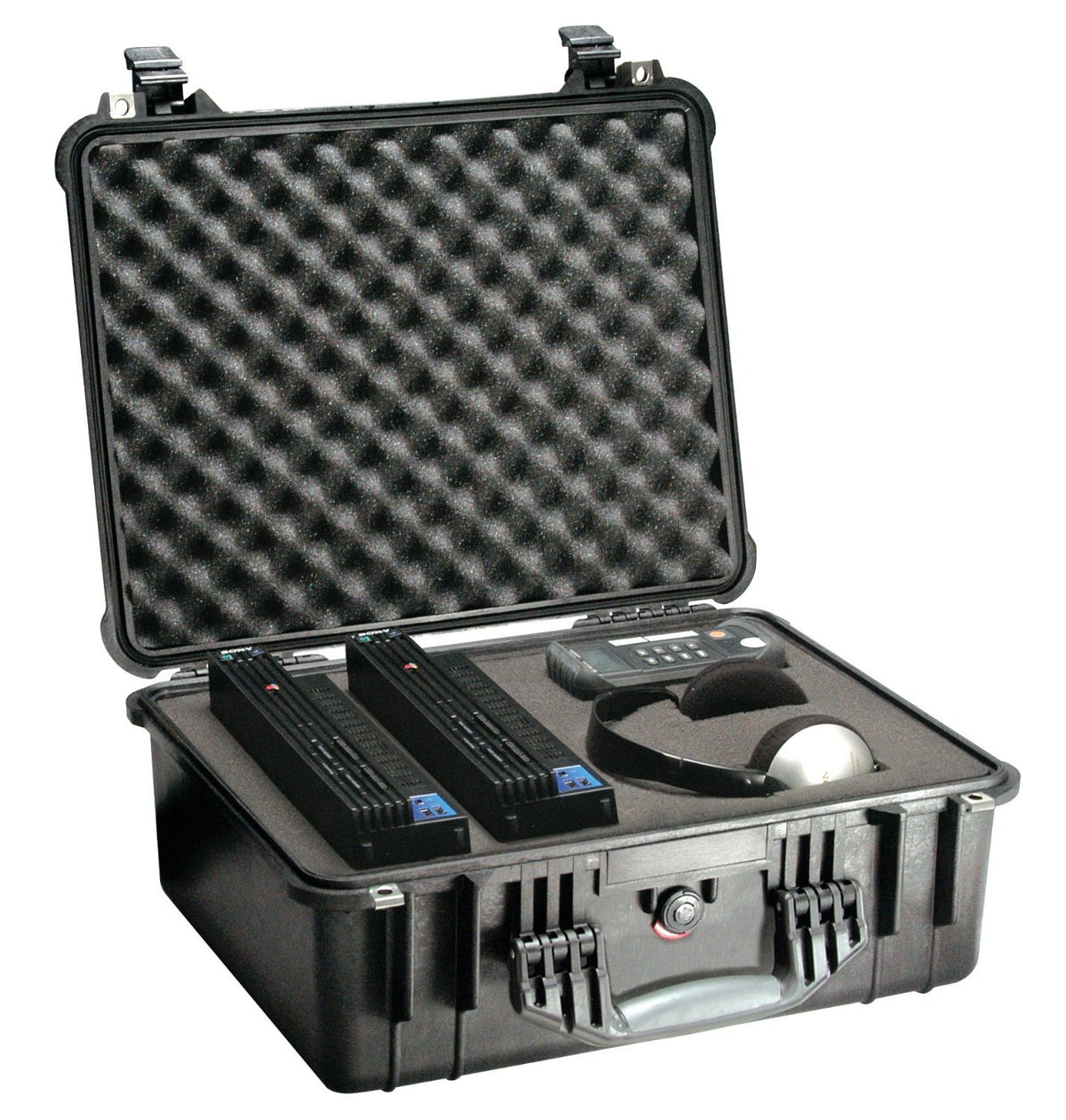 Pelican 1550 case double throw latches provide easy access.