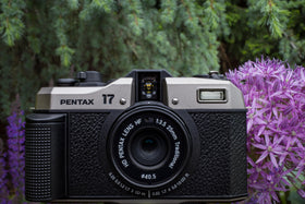 Pentax 17 zone-focus dial offers quick composition across six distance zones.