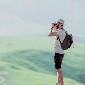 Pentax AD 10x32 ED binoculars show nitrogen-filled seals to prevent fogging.