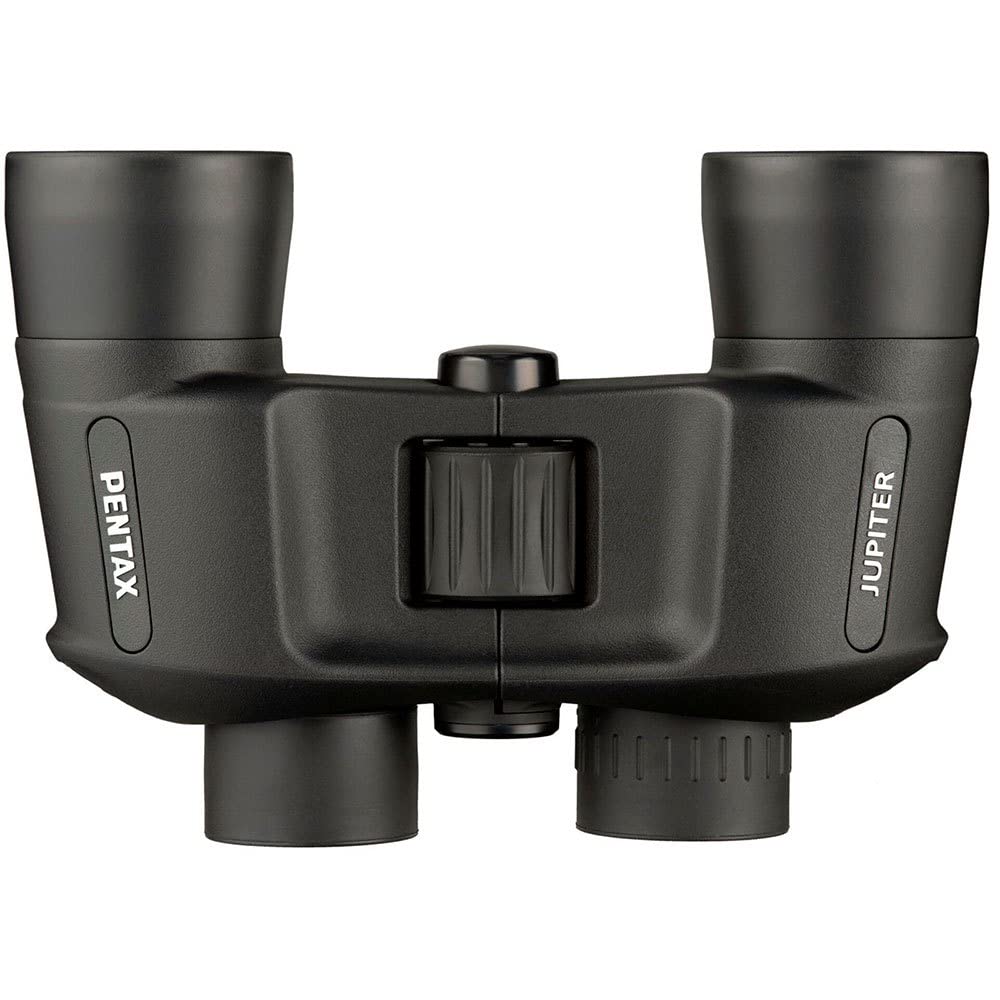 Pentax Jupiter 8x40 exterior design enables easy focus access.