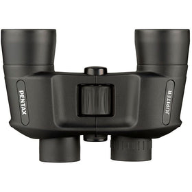 Pentax Jupiter 8x40 exterior design enables easy focus access.