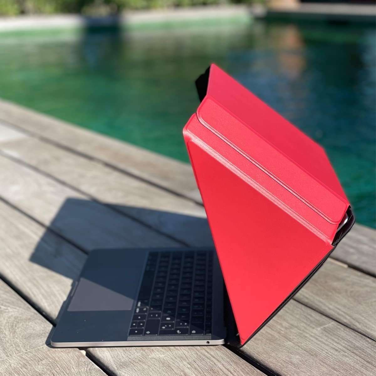 Philbert Lux Hood easy-install magnets and elastic bands enable quick setup