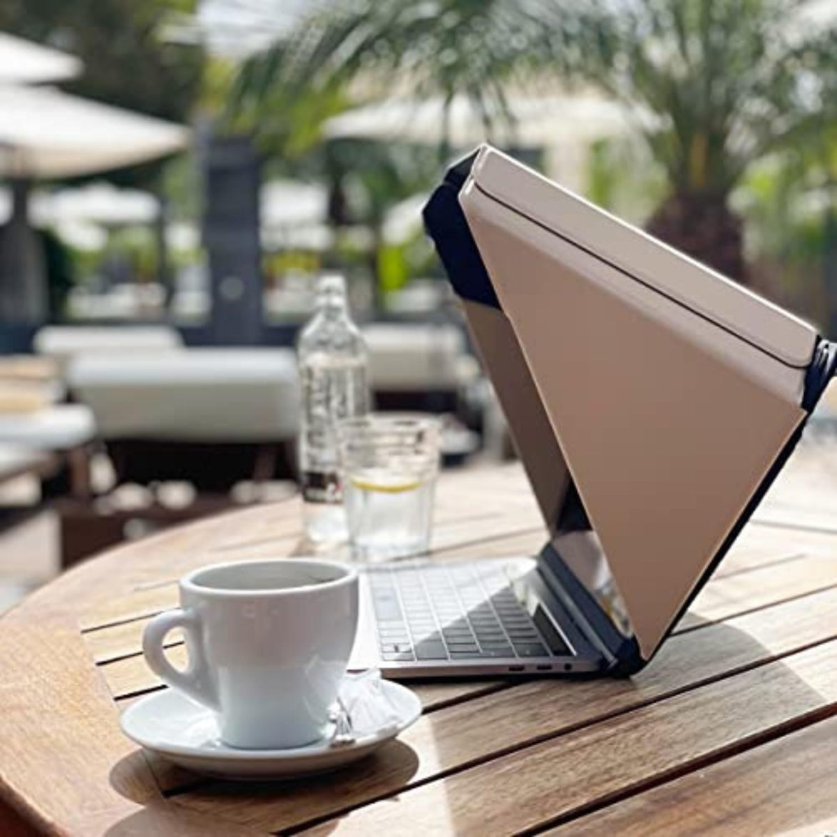 Philbert Lux Hood built-in stand offers freestanding use with a handy pocket.