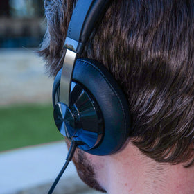 PHILIPS SHP6000 worn by a producer in studio delivering clear mix translation