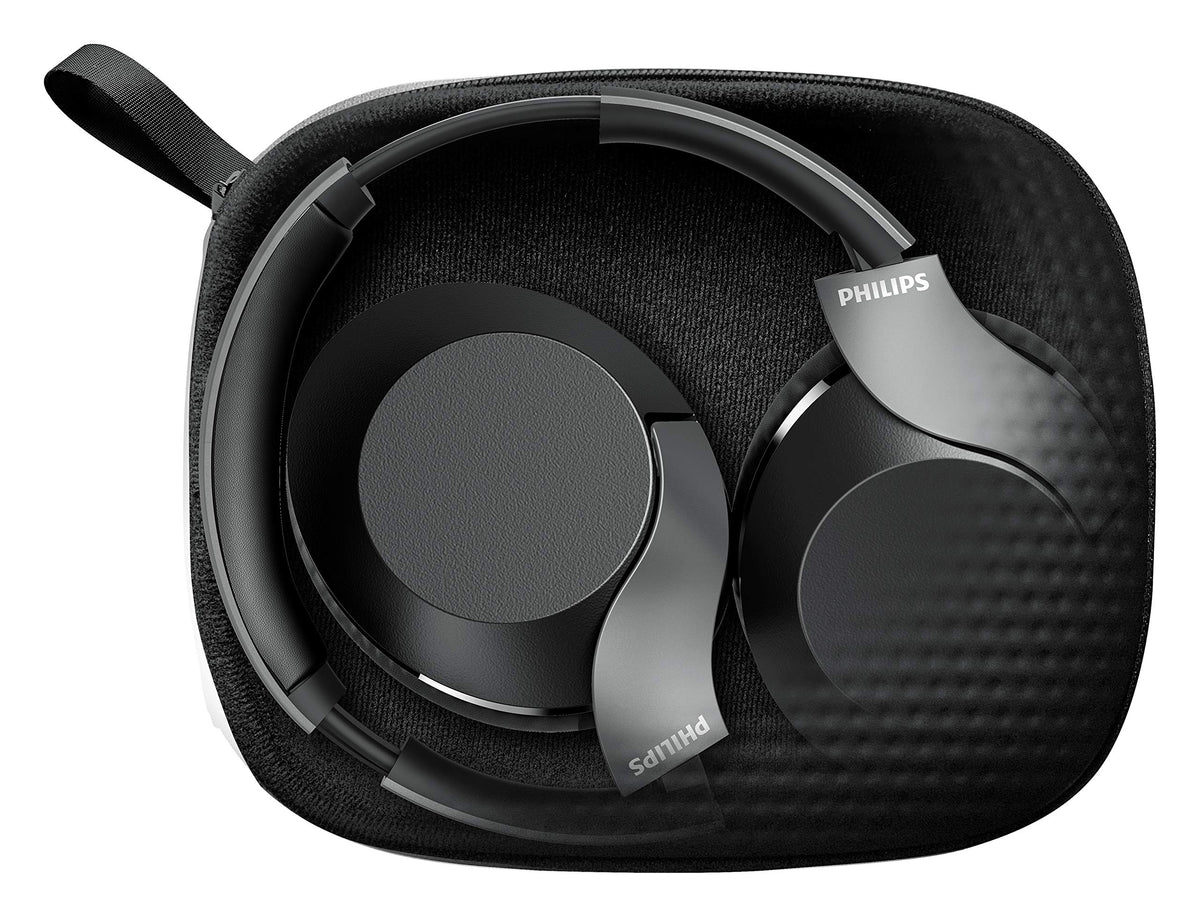 PHILIPS in use on commuter showing ANC reduces background noise for clearer music