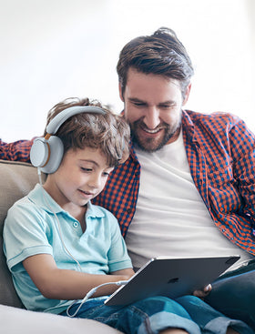 phoie adapter with call controls supports hands-free conversations.