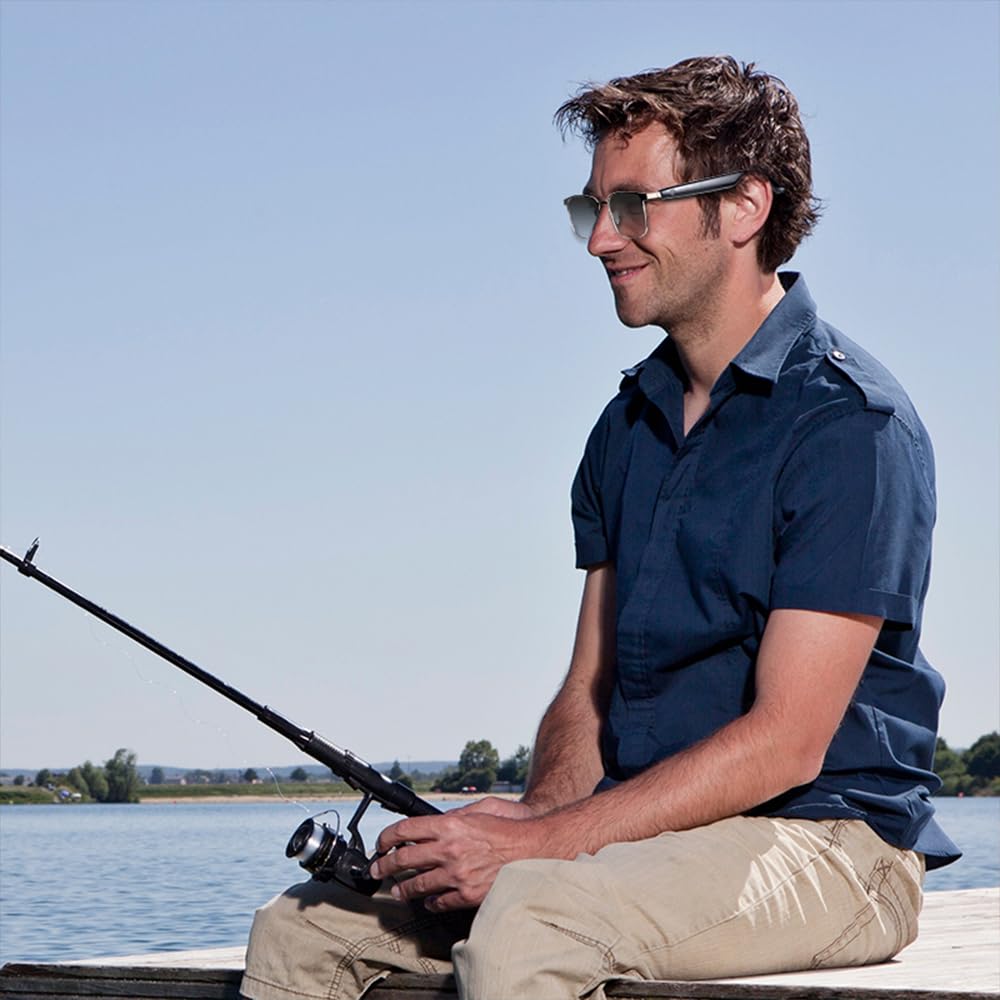 Piluyaa smart glasses dual-magnetic charging for quick, cable-free power.