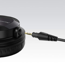 HDJ-CUE1 removable cable simplifies transport and customization for quick swaps