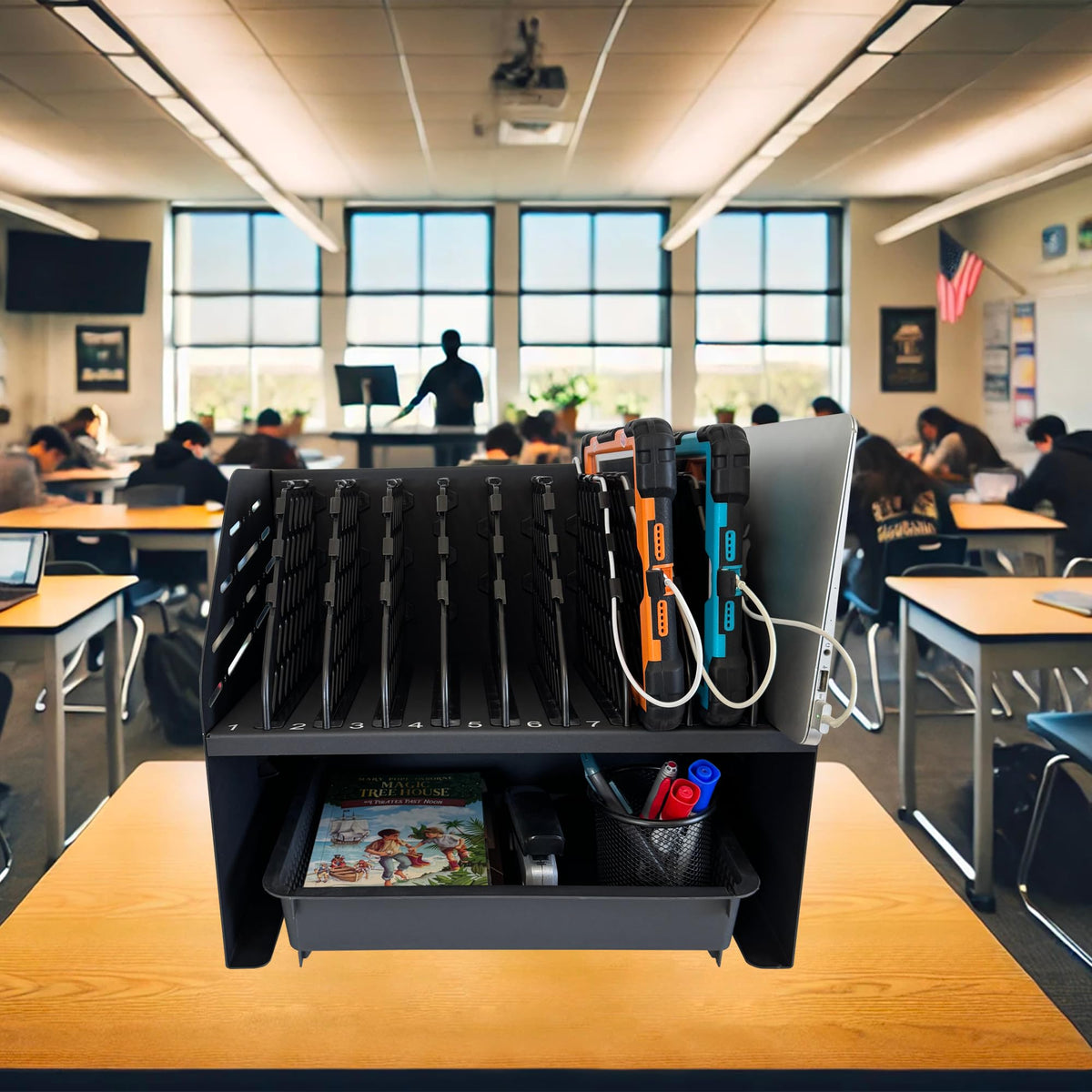Plugsharge hub with six outlets and four USB ports for shared devices.
