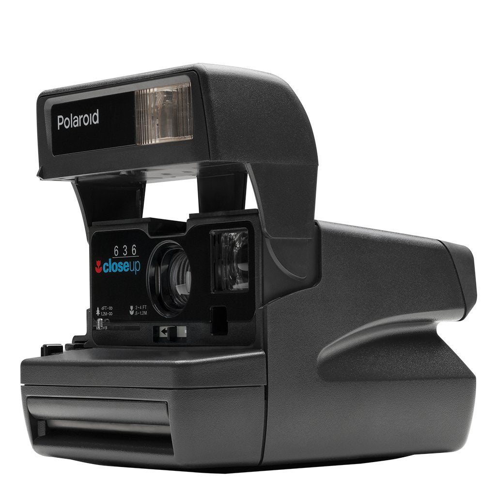 Polaroid 600 OneStep side profile highlighting built-in flash and reliable exposure