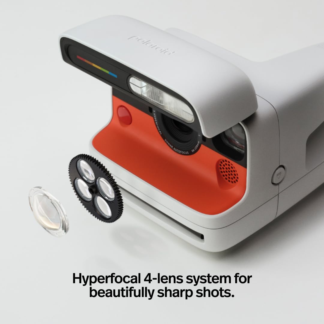 Polaroid Flip sonar autofocus ensures sharp subjects in any lighting conditions.