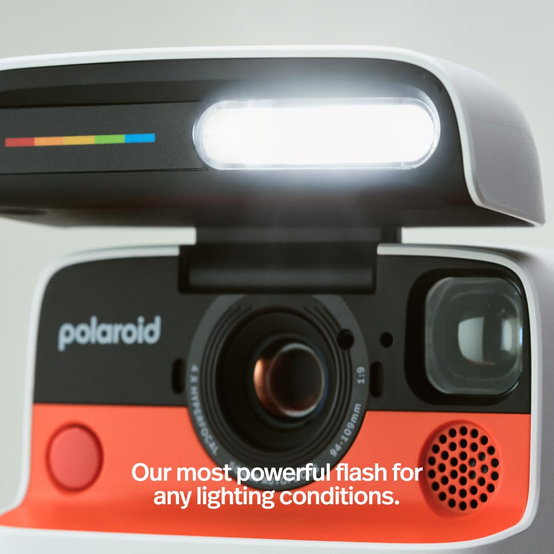 Polaroid Flip sonar autofocus ensures clarity in any lighting.