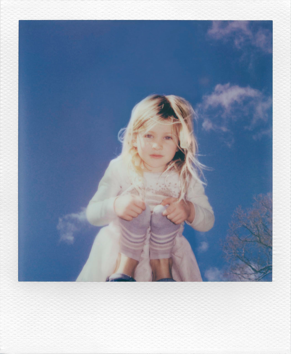 Polaroid Now 3rd Gen Yellow autofocus system for sharp portraits with minimal effort