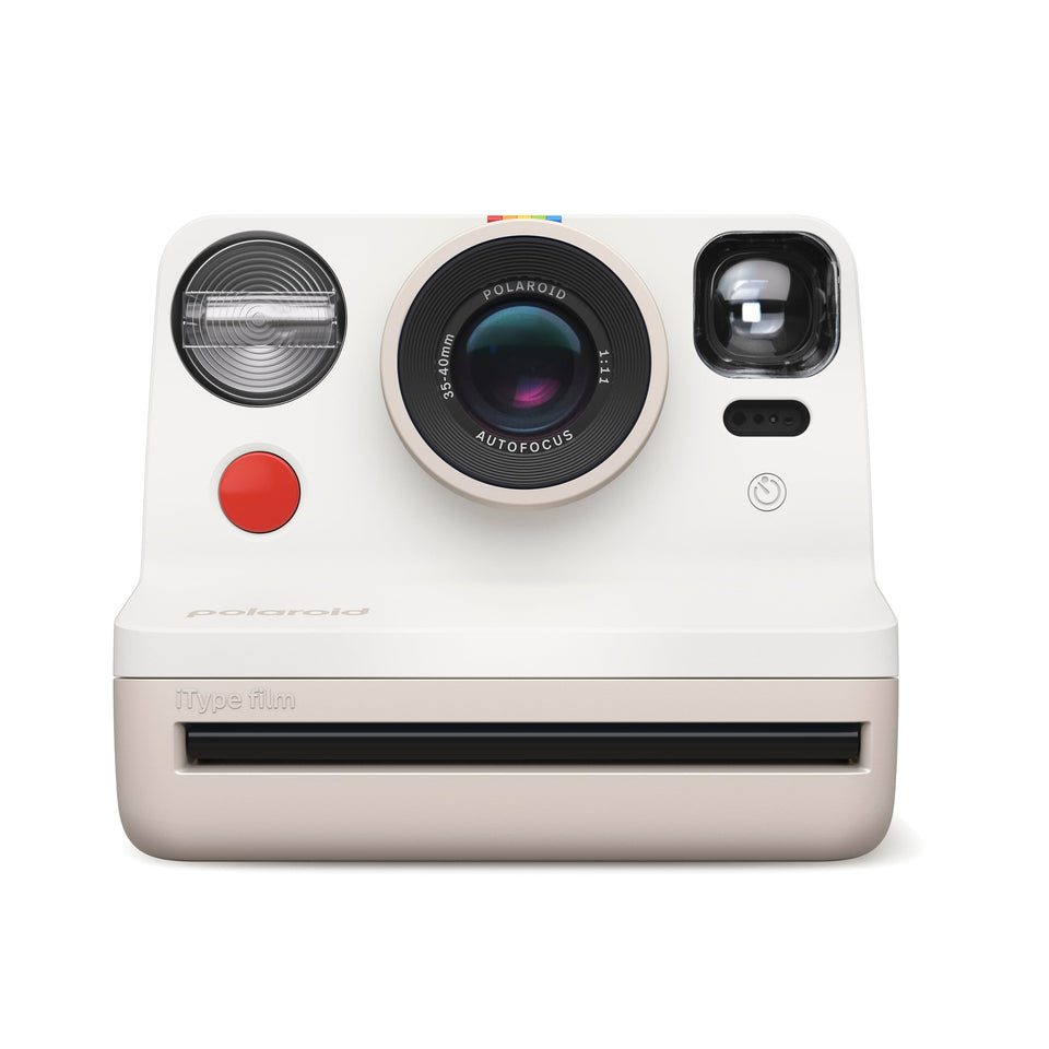 Polaroid Now Gen 2 Vintage White front view highlights its compact design for everyday instant photos.