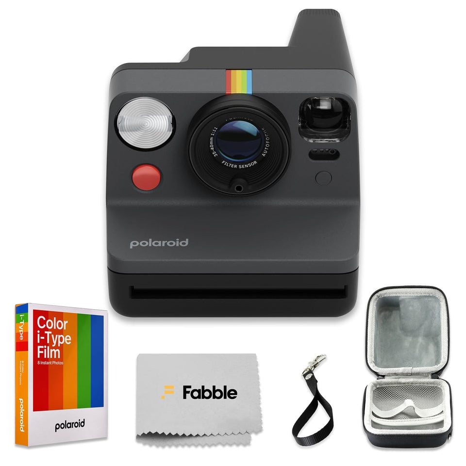 Polaroid Now Gen 3 camera front view for quick, sharp everyday shots.