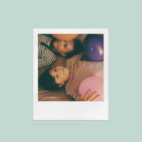 Polaroid Spirit 600CL compact form factor fits in bags for on-the-go sessions