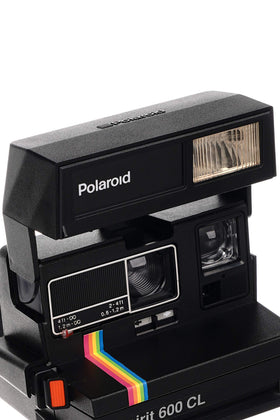 Polaroid Spirit 600CL refurbished exterior shows reliability and ready-to-use instant photography