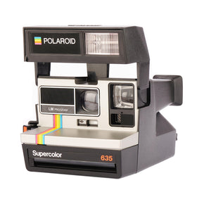 Polaroid Supercolor 635 lens close-up highlights simple fixed focus for easy shots