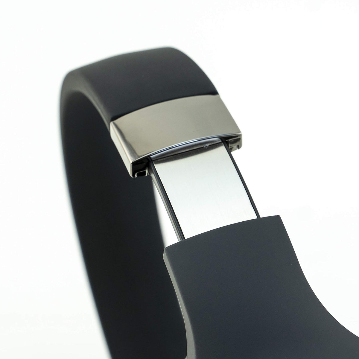 PowerLocus built-in microphone for calls and conferencing.