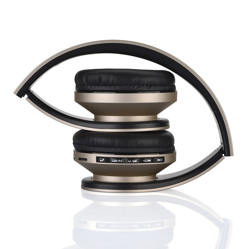 PowerLocus built-in-microphone enables hands-free calls with a single tap.