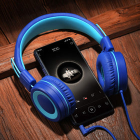 POWMEE P10 compatible with 3.5mm devices for versatile use.