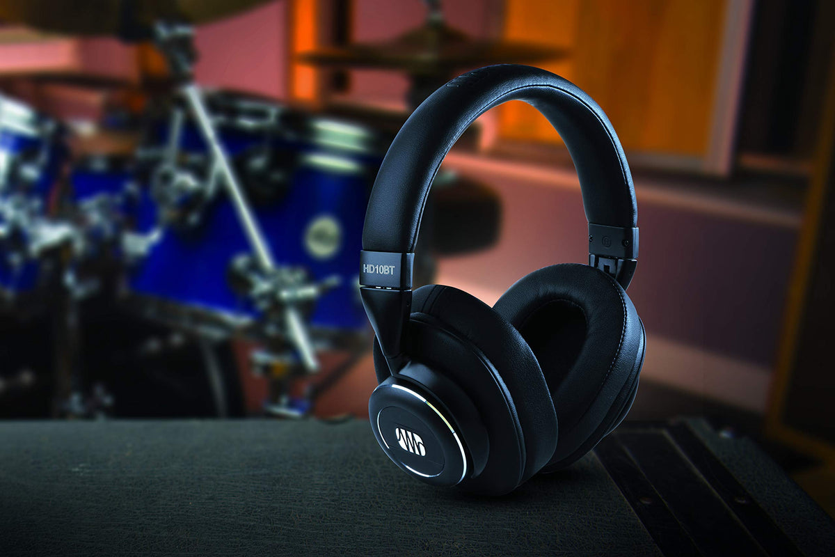 Wired and Bluetooth connectivity lets you switch modes during sessions.