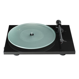 Pro-Ject T1 Evo Ortofon cartridge for dependable sound performance.