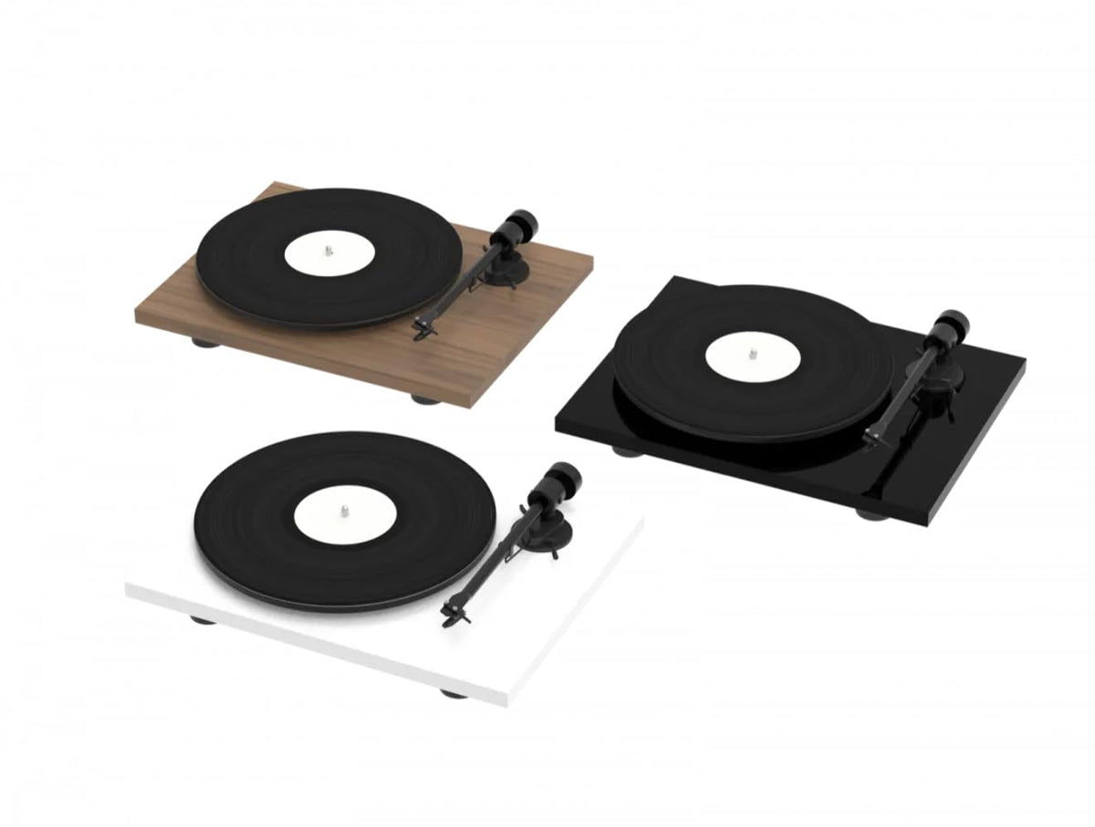 Ortofon OM 10 cartridge on Pro-Ject T1 Evo ready to play
