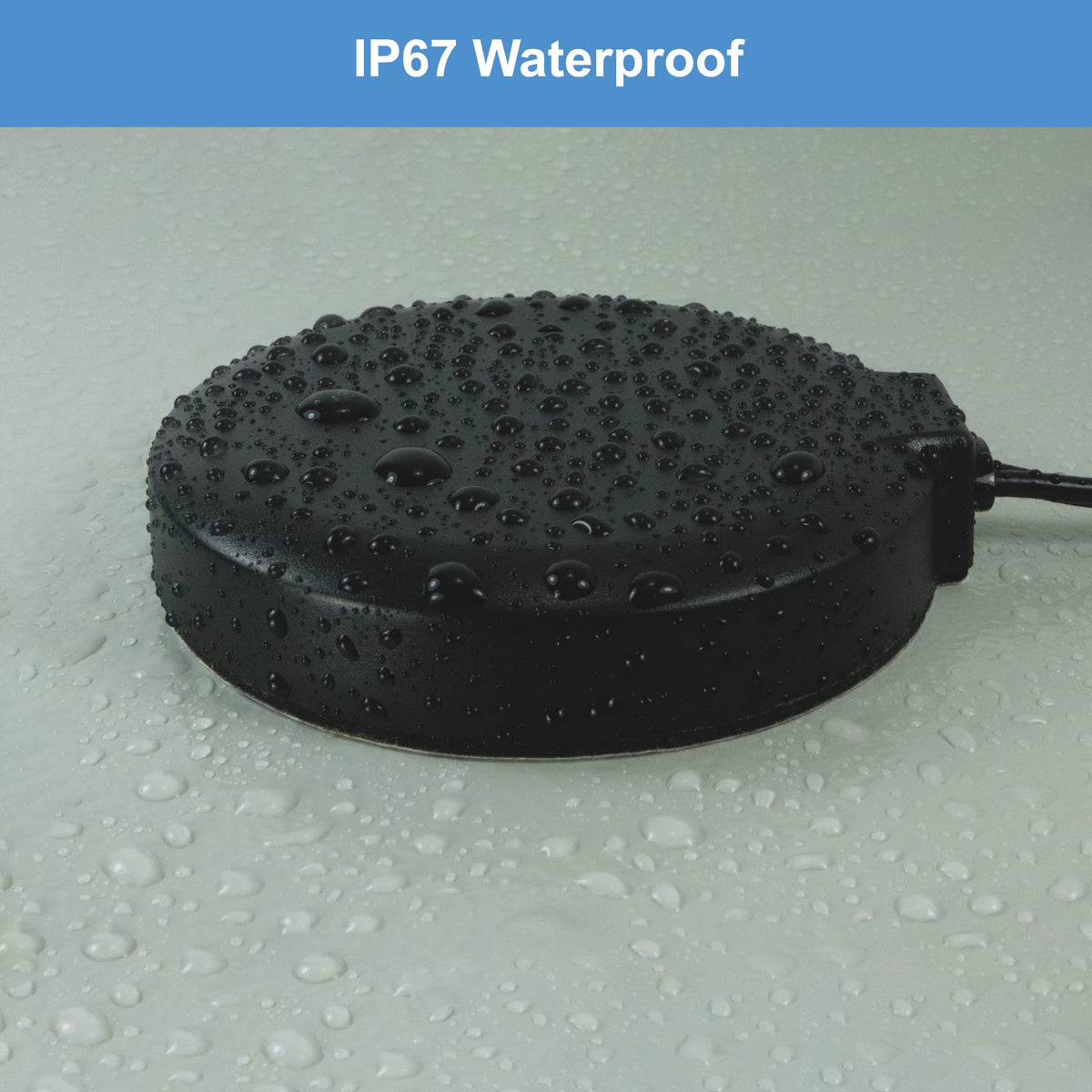 Proxicast mounted on car roof demonstrating improved mobile signal reception