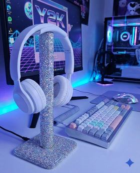 Pulchrum rhinestone headphone stand enhances desk aesthetics for photos and streaming.