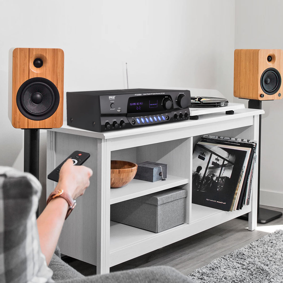 Pyle PT250BA compact dimensions fit shelves and entertainment centers