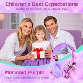 QearFun kids headphones with 40mm drivers deliver rich stereo sound for songs and stories.