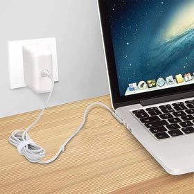 QWIND Durable, strain-relief cable design helps prevent wear over time.