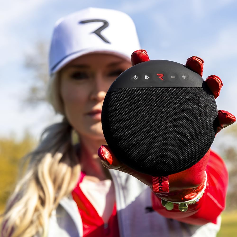 Rad Golf close-up of control buttons for F/C/B and voice score, one-touch operation benefit