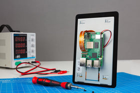 Raspberry Pi Touch Display 2 connectivity ports highlighting plug-and-play integration.
