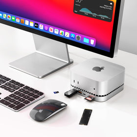 RayCue Mac mini M4 dock front setup shows accessible USB-C and HDMI ports.