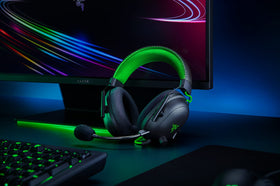 Razer BlackShark V2 packaging with accessories showing ready-to-use convenience