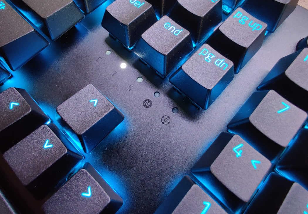Programmable macros for quick in-game actions.