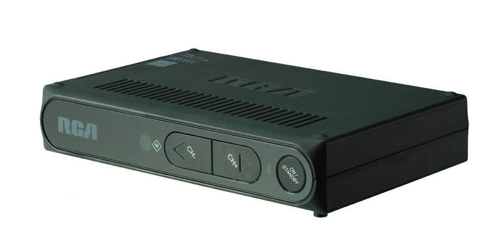RCA DTA-800B1 with antenna demonstrates easy OTA reception for legacy TVs.