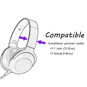 REEYEAR on streamer headset in gaming setup enhancing on-camera presence benefit